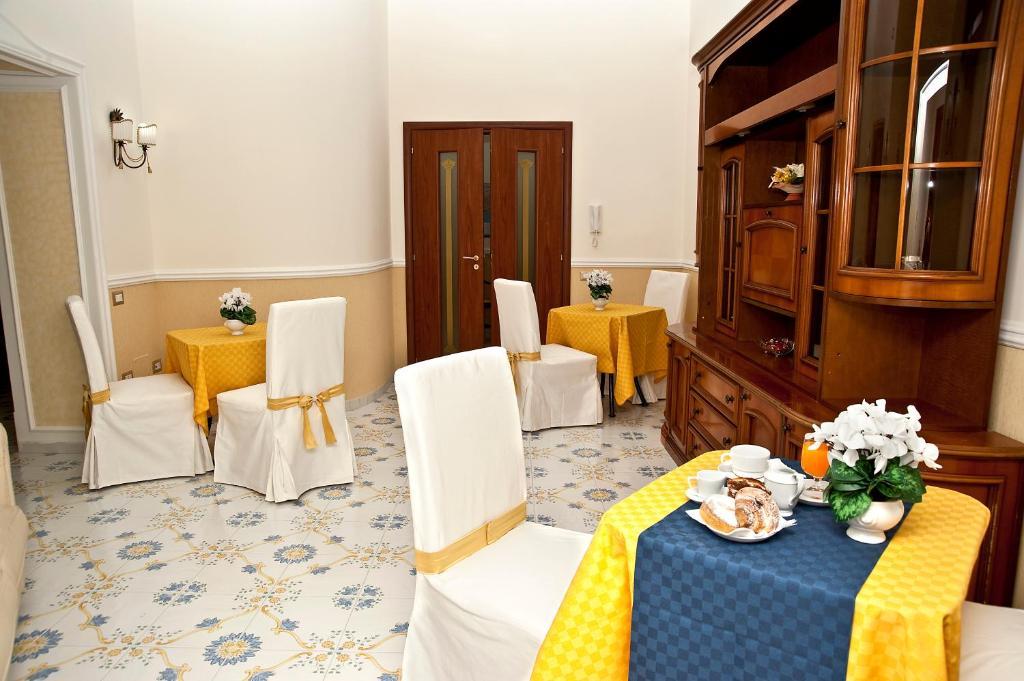 나폴리 Olimpo Degli Dei B&B 외부 사진